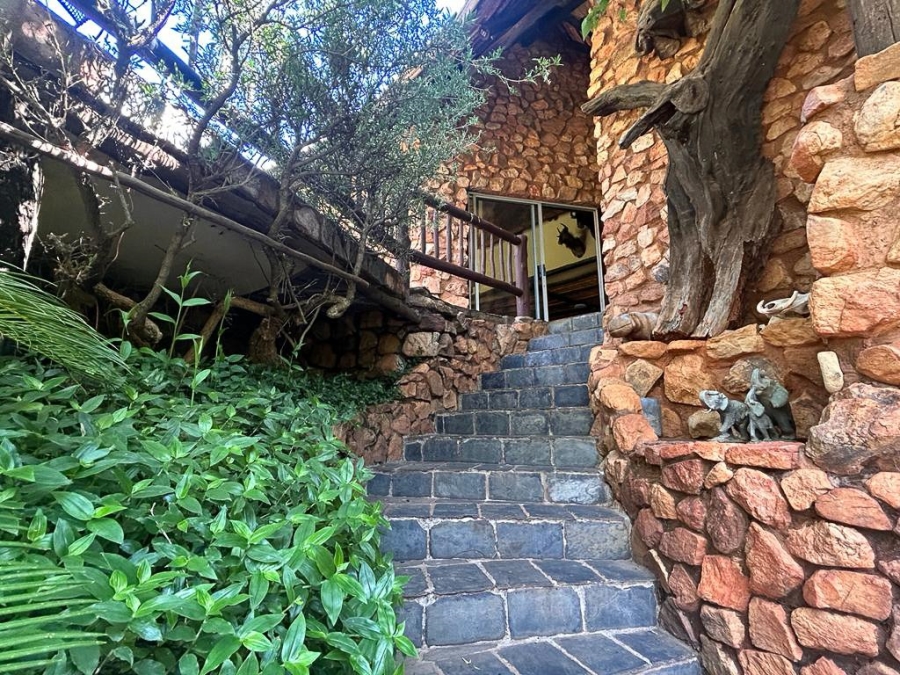 7 Bedroom Property for Sale in Parys Free State